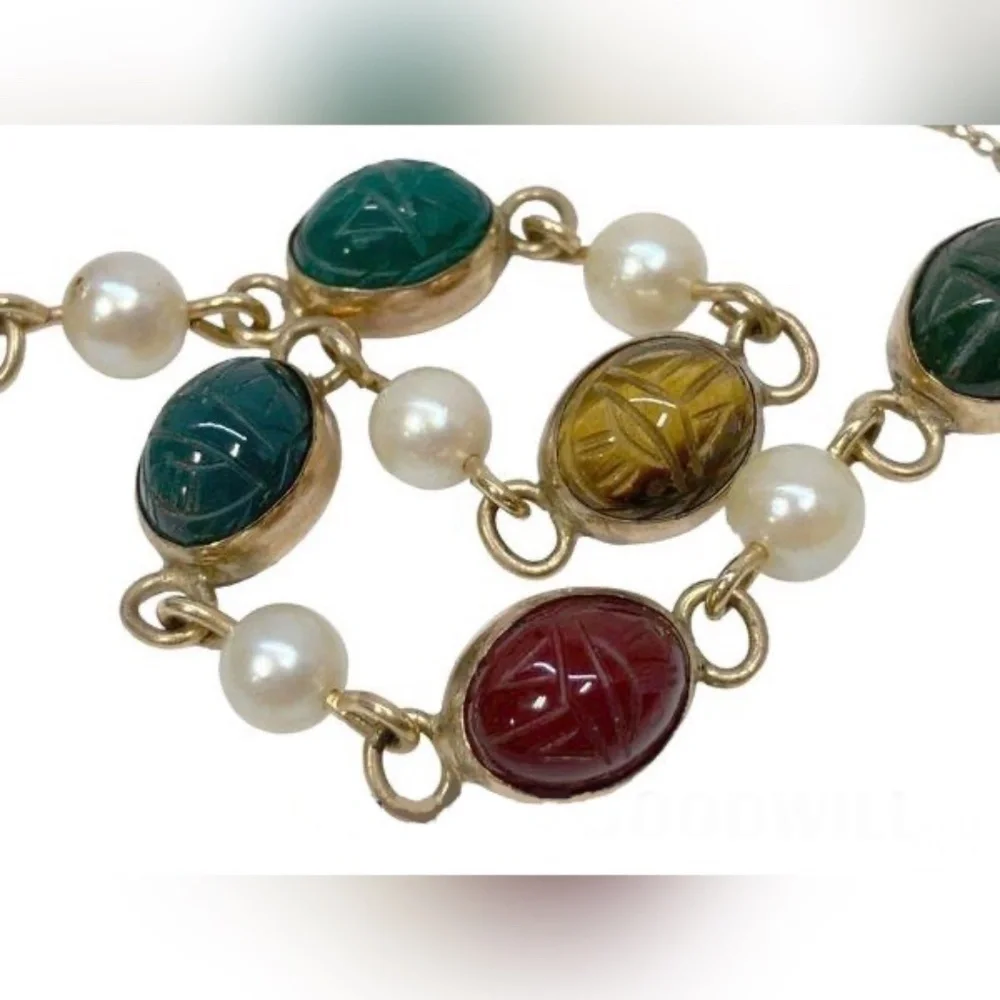 Vintage 12k Gold Filled Carved Gemstone Scarab & Cultured Pearl Bracelet 7" - Picture 4 of 6